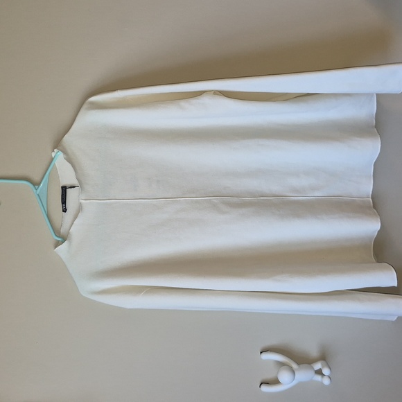 Zara 🆕️ Ribbed Cream Top - Picture 5 of 11